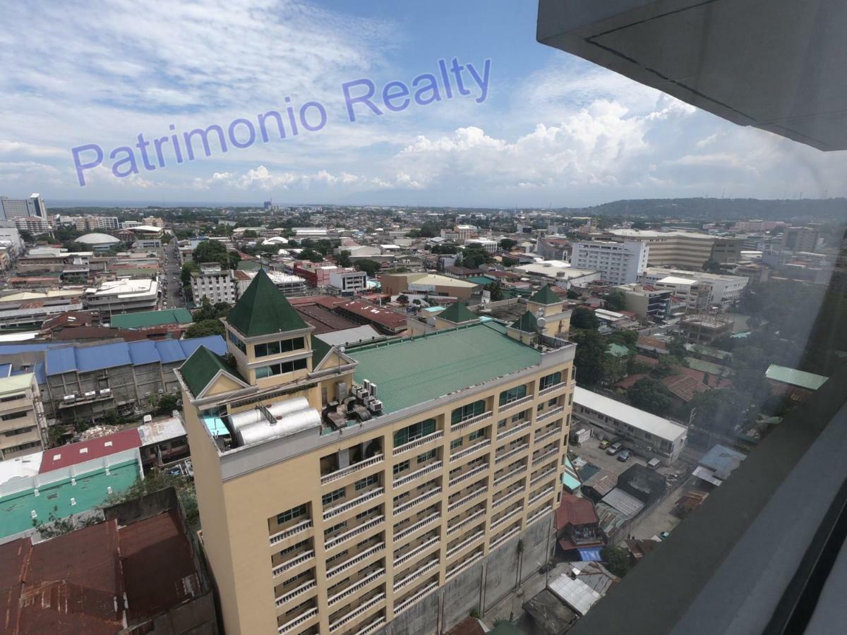 Lemonique Homes Smart Condo Fibr 50Mbps Davao Exterior photo